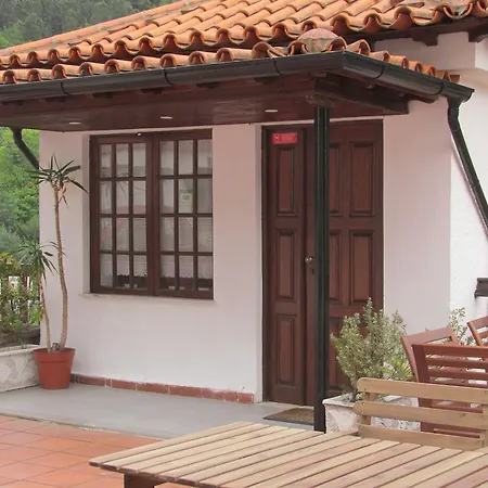 Geres Hostel